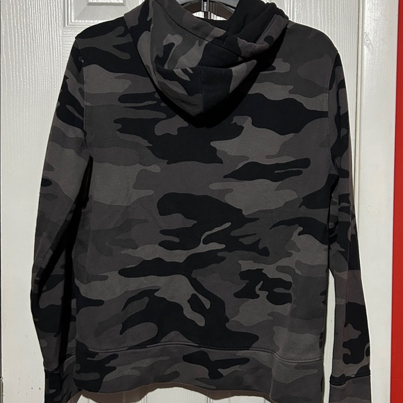 Hollister Black and Gray Camouflage Sweatshirt - Picture 4 of 4